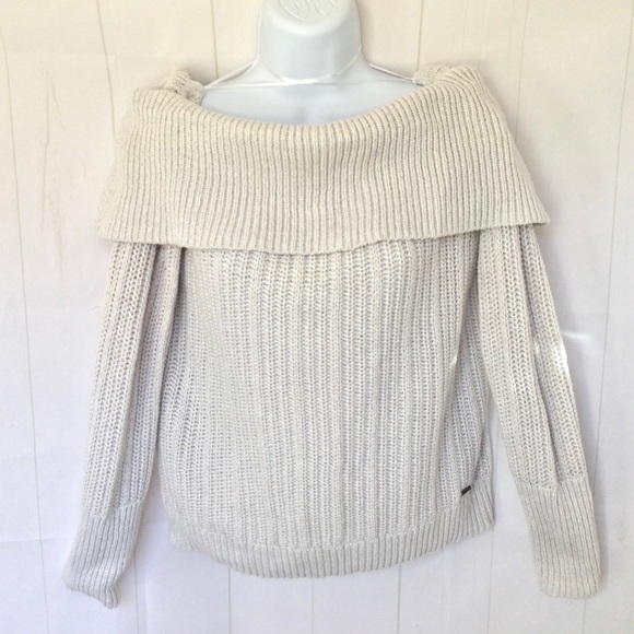 Hollister Off Shoulder Cowl Neck Fitted Sweater Large - Picture 2 of 6